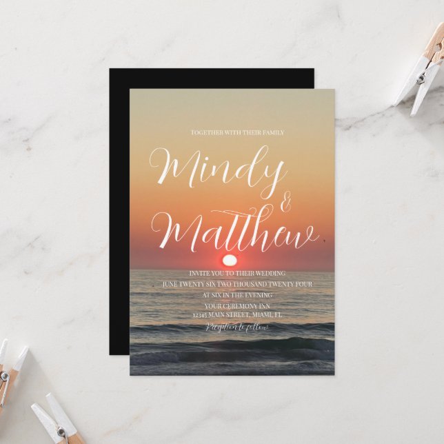 Beach Sunset Destination Wedding Invitation (Devant/Arrière en situation)