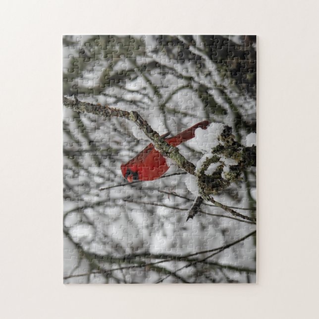 Beau Cardinal Rouge dans Puzzle d'arbre rempli de  (Vertical)