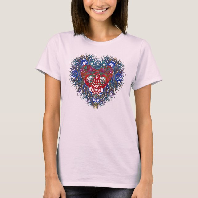 Beau coeur sur un T-shirt (Devant)