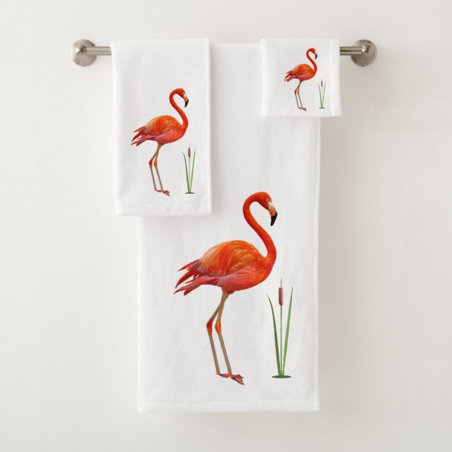 Beau Flamant rose rose et Plante roseau sur blanc (En situation)