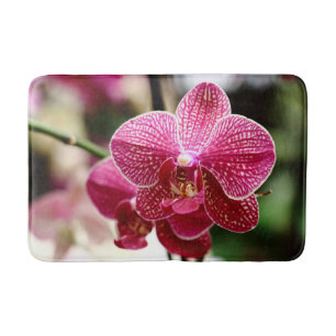 Beau tapis de bain d'orchidée