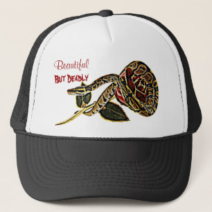 Beauté dangereuse de casquette de serpent de