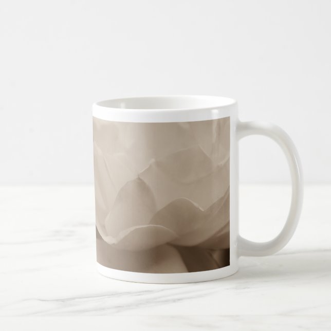 Beauté D'Un Rose Sepia Coffee Mug (Droite)