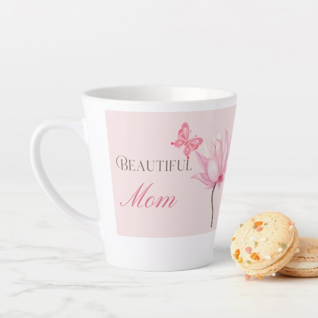 Beautiful Mom Mug with Butterfly and Flower (En situation)