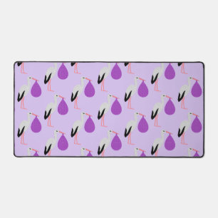Bébé cigogne motif violet genre neutre