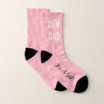 BÉBÉ & CO Nouveau Père C'Est Une Fille Douche Fête<br><div class="desc">Dites-le avec amour ! Le cadeau parfait à donner au baby shower, le nouveau père adorera recevoir ces chaussettes de vous. Personnalisez-les comme vous le souhaitez, ces chaussettes sont disponibles dans n'importe quelle couleur, parfait pour correspondre à votre sexe bébé. Recherchez d'autres idées amusantes dans la collection BABY & CO....</div>