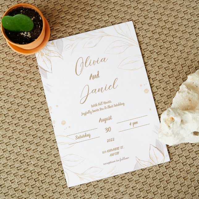 Beige Elegant Floral Faire-part de mariage (Créateur téléchargé)