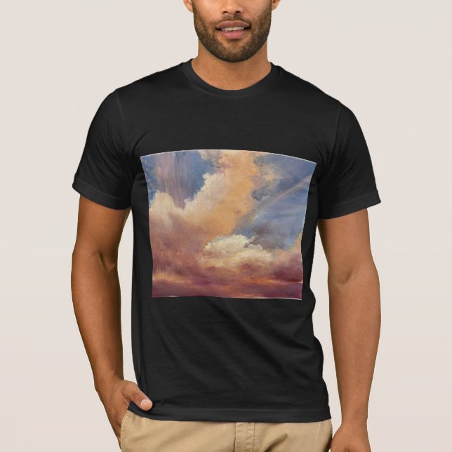 Bella + T-shirt avec des nuages dramatiques (Devant)