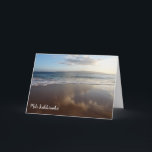 Belle carte de Noël Hawaiian Beach<br><div class="desc">Pris à Big Beach sur l'île de Maui, Hawaii, la plage, les vagues et le ciel bleu souhaitent à vos amis et à votre famille un joyeux Noël ! Customisez avec votre propre libellé sur le devant et le message à l'intérieur. Trouver les articles correspondants dans ma boutique : RusticandPaw...</div>