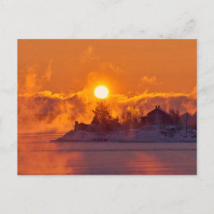 Belle carte postale de vacances de paysage d'hiver