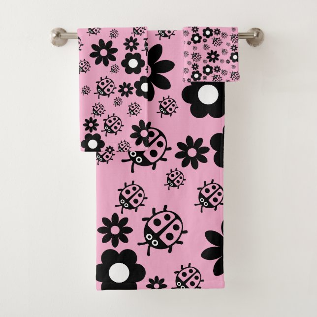 Belle coccinelle rose pour enfants (En situation)