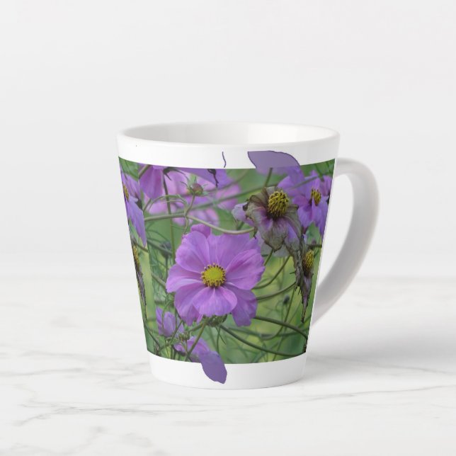 Belle Fleurs De Cosmea Design Latte Mug (Angle droit)