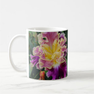 Belle Mug d'Iris jaune et violet