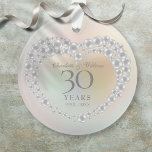 Belle Perle 30e anniversaire de Mariage Photo<br><div class="desc">Doté d'un beau coeur de perles et de perles,  cet élégant gardien du 30e anniversaire de mariage peut être personnalisé avec vos informations spéciales d'anniversaire de perles sur un arrière - plan perle et votre photo au verso. Conçu par Thisisnotme©</div>