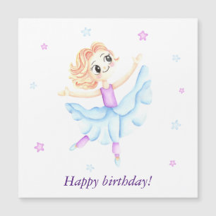 Belle petite fille de gingembre ballerine