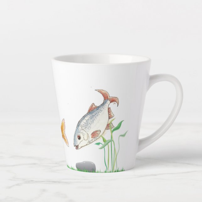 Belle tasse avec du poisson d'eau douce (Droite)