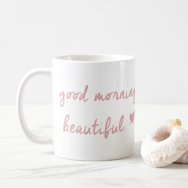 Belle tasse bonjour avec le coeur (Avec donut)