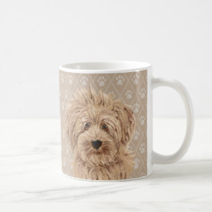 Belle tasse de peintures de chien de Labradoodle