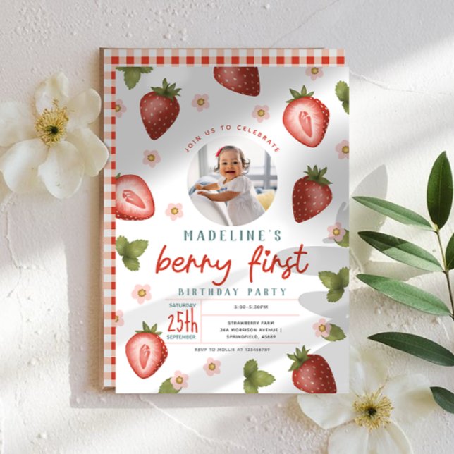 Berry First Birthday Strawberry Photo Invitation (Créateur téléchargé)