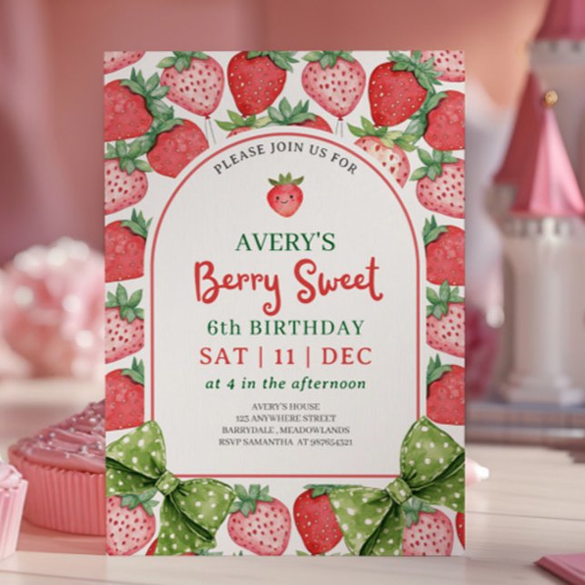 Berry Sweet 6th Birthday Strawberry Invitation (Créateur téléchargé)