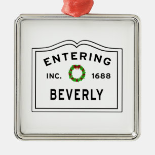 Beverly, MA Vacances Ornement en métal de couronne