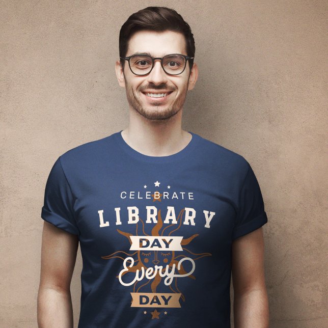 Bibliothèque Jour par jour T-shirt (Créateur téléchargé)