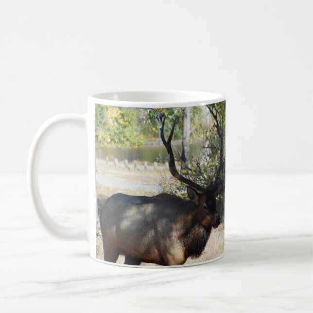 Big Bull Elk Chasse Mancave Design Coffee Mug Cup (Gauche)