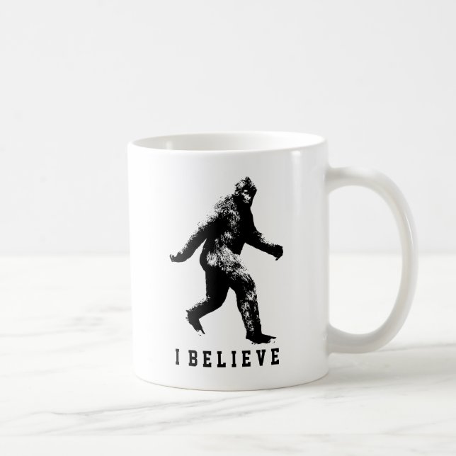 Bigfoot Je Crois Personnalisable Texte Mug (Droite)
