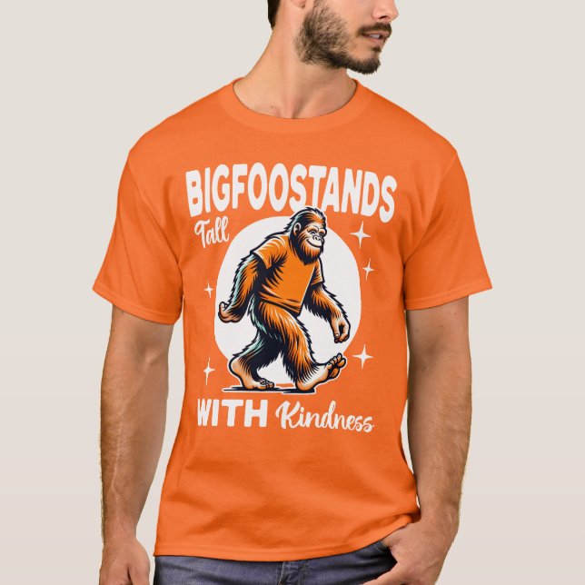 Bigfoot Se Tend Haut Avec Douceur (Devant)