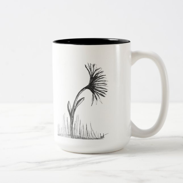 Black and White Sketch of Flower on coffee mug (Droit)