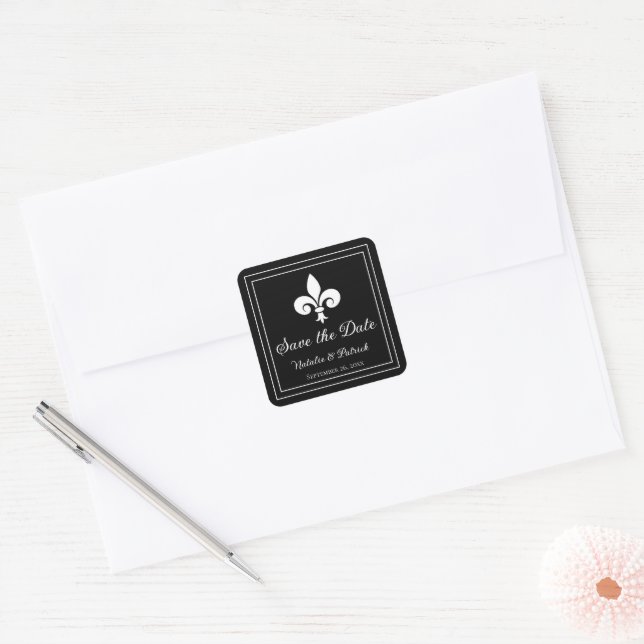 Black Fleur de Lis Économisez Stickers Date (Enveloppe)
