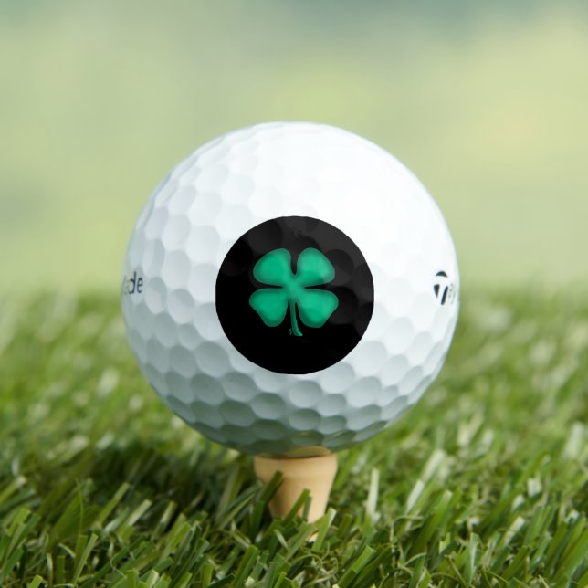 Black Irish Taylor Made TP5 balles de golf 12 pk (T-shirt Insitu)