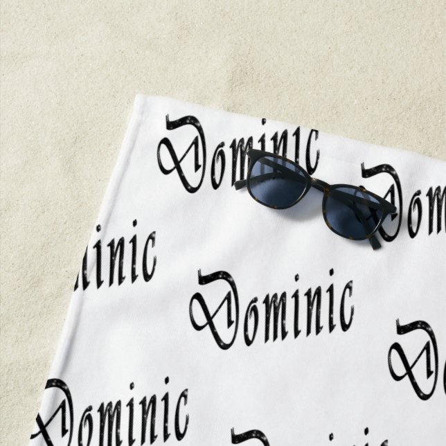 Black Starry Dominic Nom, Serviette de plage (En situation)