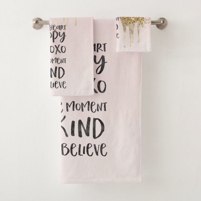 Black Watercolor Inspirational Gold Unicorn (En situation)