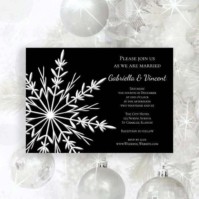 Black White Snowflake Invitation de mariage hivern (Invite guests to your wintery marriage with the Black White Snowflake Winter Wedding Invitation.)