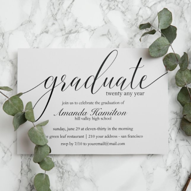 Black White typographie Graduation Invitation (Créateur téléchargé)