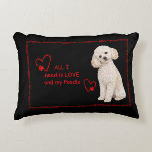 Blanc Coussin réaliste pour amateur de caniche