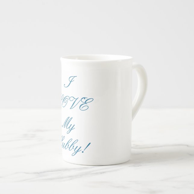 Blanc, tasse de porcelaine tendre (Devant droit)