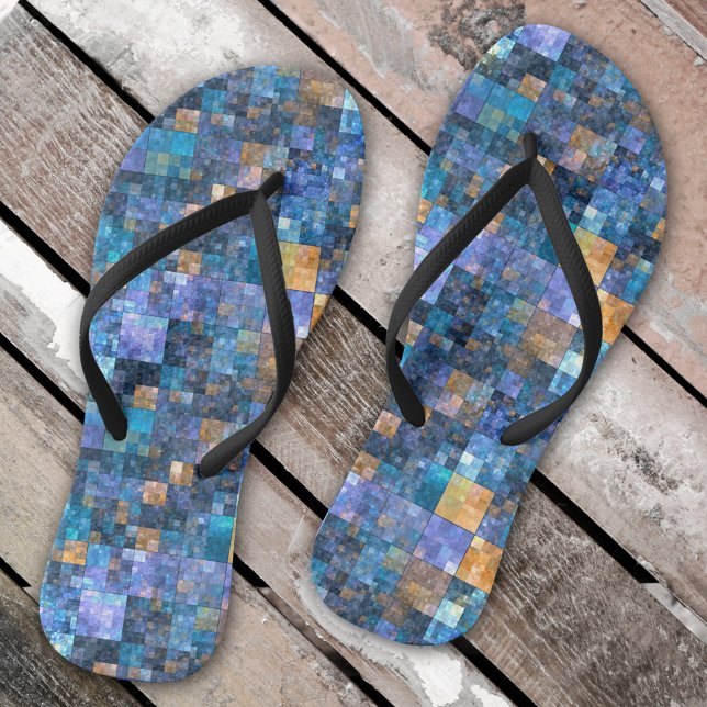 Bleu Coloré À damiers tongs en mosaïque (Flip flops featuring a geometric mosaic Mediterranean tile pattern)