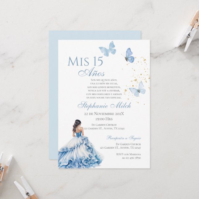 Bleu Floral Papillon Quinceanera Invitation (Devant/Arrière en situation)