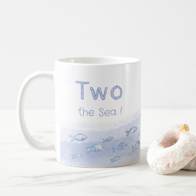 Bleu mer poisson garçon's 2e anniversaire mug (Avec donut)
