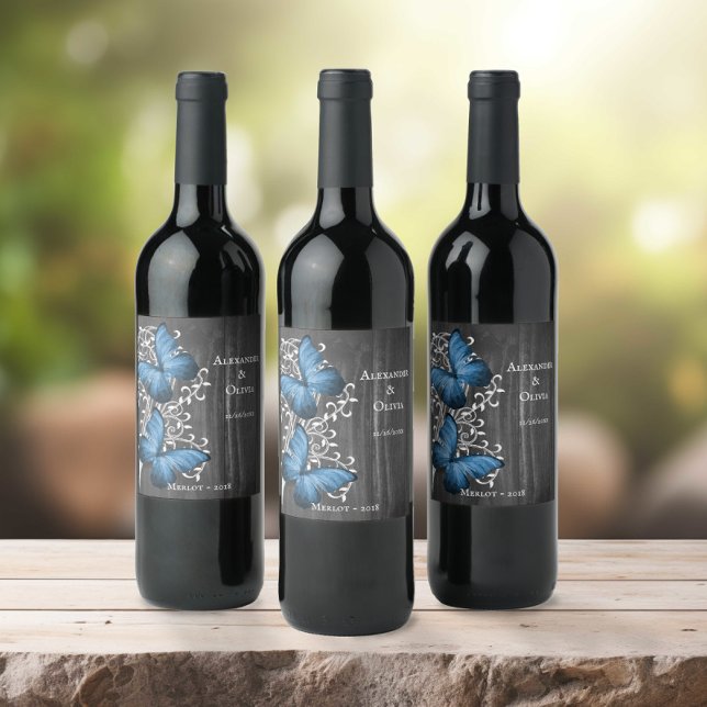 Bleu Rustique Papillon Mariage Étiquette de vin (Blue Rustic Butterfly Wedding Wine Label)