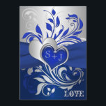 Bleu, Scrolls Argent, Faire-part de mariage Coeur<br><div class="desc">Cette faire-part de mariage romantique à rayures bleu et gris marine et argenté a un ruban bleu IMPRIMÉ et un coeur uni bleu argenté et bouffant avec des initiales "gravé" dans le coeur bleu. Il conviendra à merveille à un mariage à thème bleu et argent, ou à un mariage de...</div>