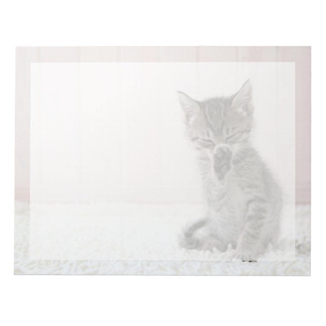 Bloc-note Animaux de bébés cutest | Licking Tabby Kitten (Devant)