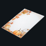 Bloc-note Automne / Automne citrouilles et feuilles alignés<br><div class="desc">Ce bloc-notes à thème d'automne est orné d'une belle bordure de citrouilles peints à la main et de feuilles de chute tourbillonnantes dans des tons chauds d'orange. Le papier uniformément revêtu, dans une teinte orange douce, est le cadre idéal pour écrire des lettres, prendre des notes ou organiser des listes...</div>