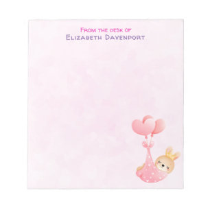 Bloc-note Bébé mignon dans une couverture de coeur