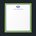 Bloc-note Blue Green Nom personnalisé Fun Pickleball<br><div class="desc">Un bloc-notes super fun pour les amateurs de pickleball ! Le design comprend des pagaies croisées et votre texte personnalisé. Ajoutez un nom, un monogramme, un nom de club, etc. Changez facilement les couleurs aussi. Faites un cadeau d'anniversaire, d'hôtesse ou de vacances vraiment réfléchi pour votre partenaire de tournoi, entraîneur...</div>