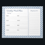 Bloc-note Blue & White Tile Weekly Meal Planer<br><div class="desc">This notepad has a weekly planner on every page, with separate boxes for each day of the week and a large box for your grocery list. Start you week fresh with this Preppy watercolor blue and white tile design weekly meal planner.</div>