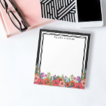 Bloc-note Boho Floral Arrangement - Noir & Blanc - Nom<br><div class="desc">Bloc-notes floral avec un bel arrangement de fleurs bohèmes. Ajoutez votre nom en lettres noires modernes.</div>