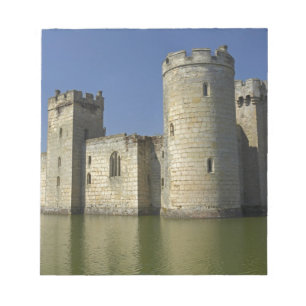 Bloc-note Château de Bodiam (1385), reflété dans les douves,